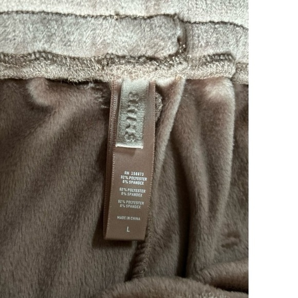 SKIMS Lounge Velour Wide Leg Pants Size Large Color Sienna/Brown - Picture 4 of 7